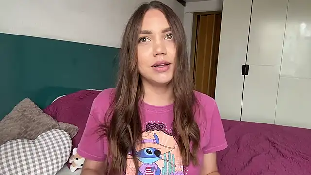 Snapshot of NebulaHaven chatting on November 7, 2025, 3:16 pm NebulaHaven online show from November 7, 2025, 3:16 pm