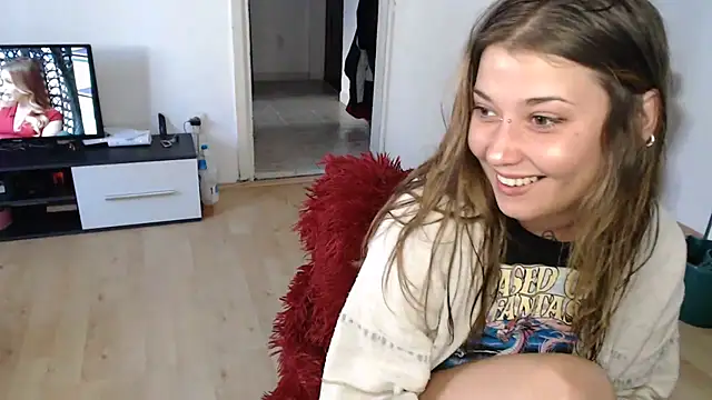 Snapshot of Aliens4twenty chatting on September 20, 2025, 5:56 am Aliens4twenty online show from September 20, 2025, 5:56 am