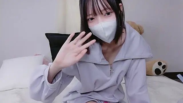 Azusa 128 online show from October 8, 2025, 7:32 am