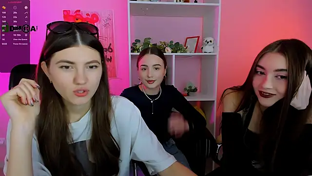 Snapshot of barbara_crazy chatting on October 3, 2025, 12:50 pm barbara crazy online show from October 3, 2025, 12:50 pm