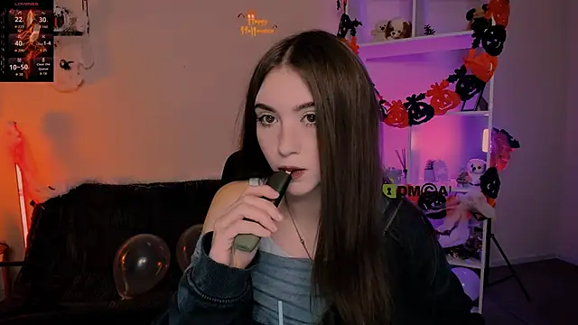 Snapshot of barbara_crazy chatting on October 27, 2025, 9:54 am barbara crazy online show from October 27, 2025, 9:54 am