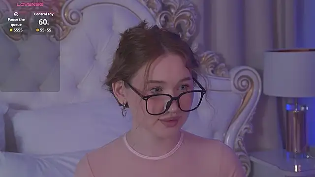 NancySmitts online show from September 26, 2025, 4:03 pm