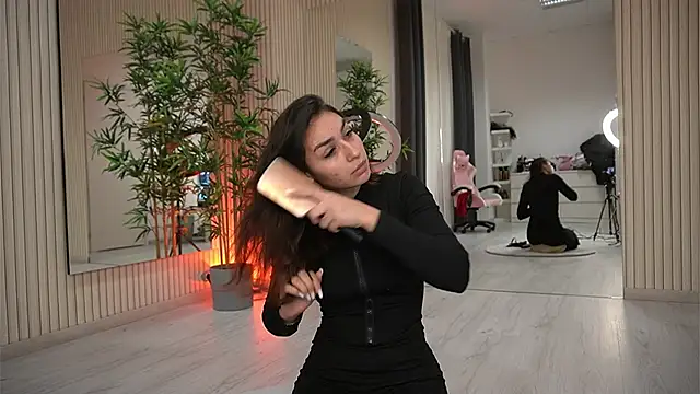 EmmaBlanco online show from October 23, 2025, 7:12 pm