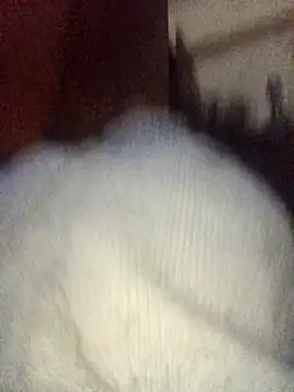 Snapshot of RFeltomWhitJ chatting on October 18, 2025, 8:00 pm RFeltomWhitJ online show from October 18, 2025, 8:00 pm