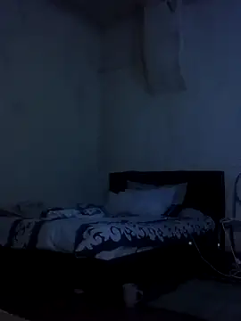 Snapshot of RFeltomWhitJ chatting on October 9, 2025, 3:56 pm RFeltomWhitJ online show from October 9, 2025, 3:56 pm