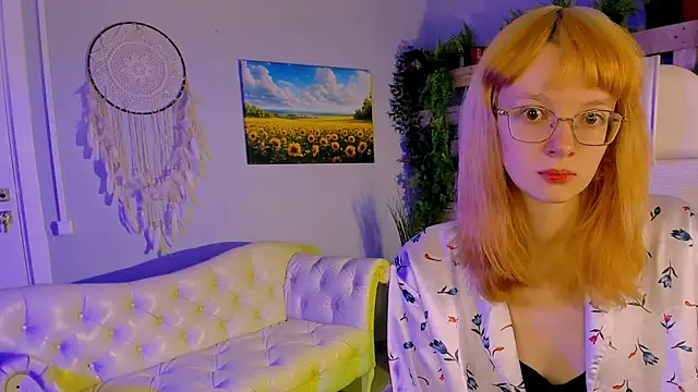 Snapshot of MollyJiggles chatting on October 16, 2025, 8:22 am MollyJiggles online show from October 16, 2025, 8:22 am