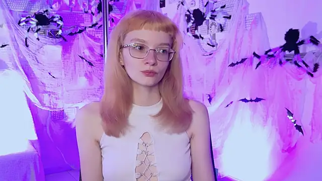 Snapshot of MollyJiggles chatting on October 22, 2025, 4:06 pm MollyJiggles online show from October 22, 2025, 4:06 pm