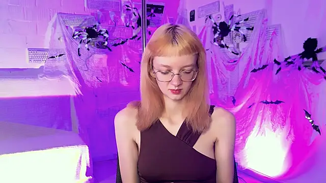 Snapshot of MollyJiggles chatting on October 23, 2025, 12:15 pm MollyJiggles online show from October 23, 2025, 12:15 pm