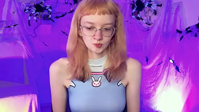 Snapshot of MollyJiggles chatting on October 24, 2025, 12:15 pm MollyJiggles online show from October 24, 2025, 12:15 pm