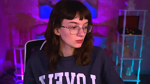 Snapshot of MollyJiggles chatting on September 21, 2025, 8:19 am MollyJiggles online show from September 21, 2025, 8:19 am