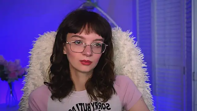 Snapshot of MollyJiggles chatting on September 20, 2025, 12:32 pm MollyJiggles online show from September 20, 2025, 12:32 pm