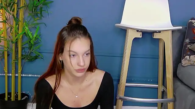 KimmDaviss online show from February 5, 2026, 8:10 am