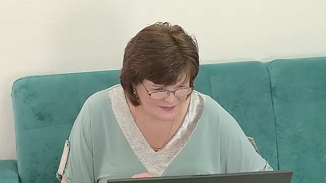 Snapshot of Sandra_Sunrise chatting on October 14, 2025, 9:32 am Sandra Sunrise online show from October 14, 2025, 9:32 am