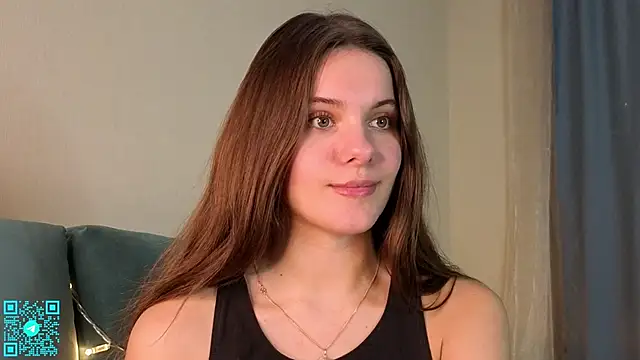 chloemilka online show from October 24, 2025, 5:45 pm