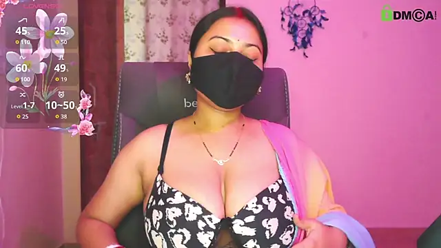Snapshot of SassyWildCouple chatting on July 17, 2026, 12:02 pm SassyWildCouple online show from July 17, 2026, 12:02 pm