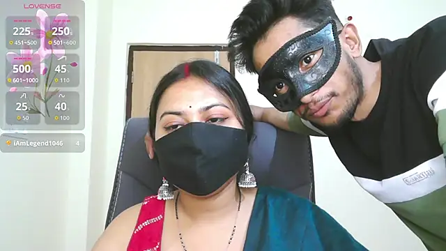 SassyWildCouple online show from April 13, 2026, 10:19 am