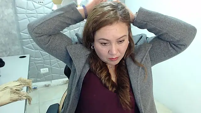 Snapshot of camixxx_m chatting on January 17, 2026, 1:47 pm camixxx m online show from January 17, 2026, 1:47 pm