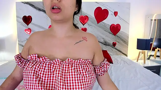 thamiina  online show from February 10, 2026, 7:24 pm