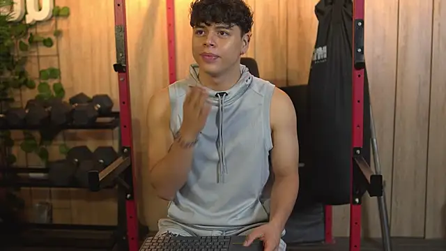 Snapshot of Ethan_occonor chatting on October 22, 2025, 12:59 pm Ethan occonor online show from October 22, 2025, 12:59 pm