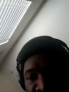 Kaalum561 online show from November 24, 2025, 1:33 pm