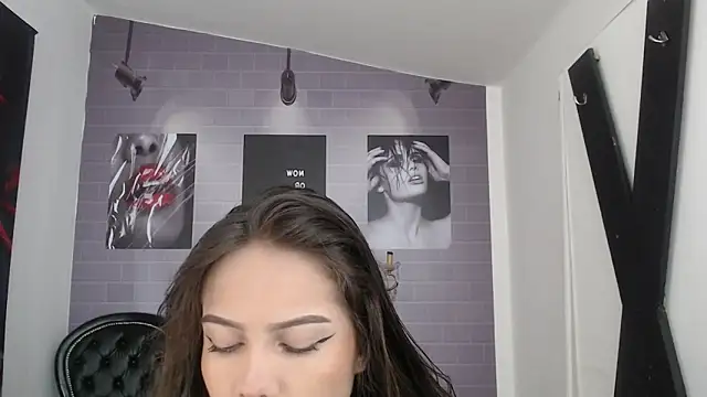 aleesha cameron02 online show from November 7, 2025, 12:10 pm