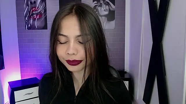 Snapshot of aleesha_cameron02 chatting on March 4, 2026, 7:10 pm aleesha cameron02 online show from March 4, 2026, 7:10 pm