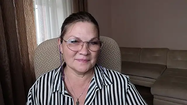 Angel hilt online show from September 18, 2025, 5:10 am