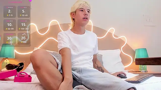 Enrrixxx  online show from October 1, 2025, 12:27 am