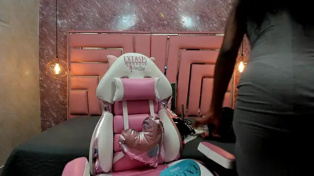 Snapshot of MELODY_FIRE_ chatting on October 18, 2025, 3:03 pm MELODY FIRE  online show from October 18, 2025, 3:03 pm