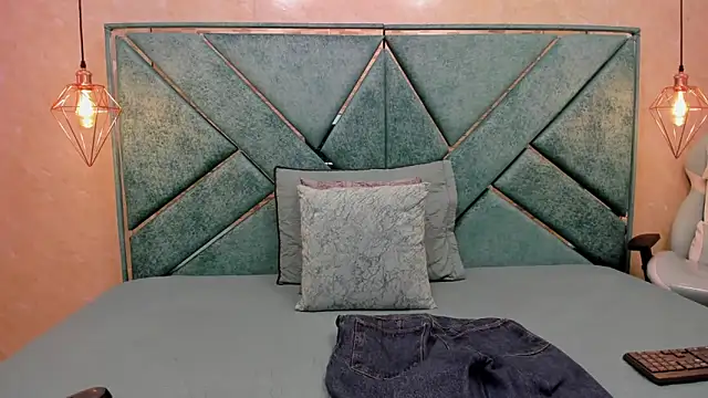 Snapshot of MELODY_FIRE_ chatting on October 23, 2025, 2:16 pm MELODY FIRE  online show from October 23, 2025, 2:16 pm