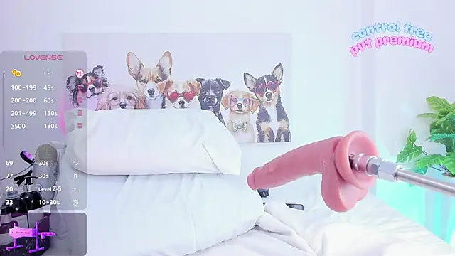 Snapshot of melly_col chatting on October 20, 2025, 7:58 pm melly col online show from October 20, 2025, 7:58 pm