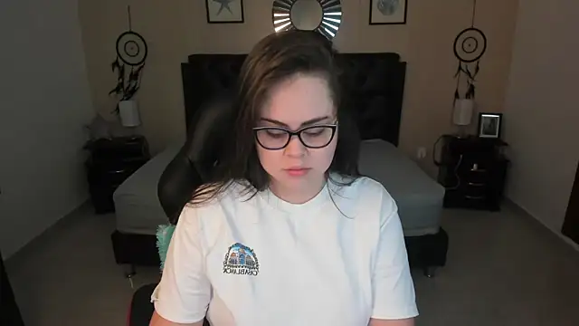 Snapshot of LolaVillalobos chatting on February 18, 2026, 11:50 am LolaVillalobos online show from February 18, 2026, 11:50 am