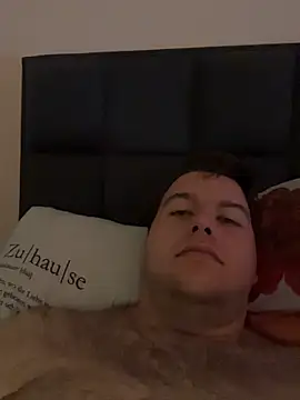 Snapshot of Lars2306 chatting on October 16, 2025, 8:44 am Lars2306 online show from October 16, 2025, 8:44 am