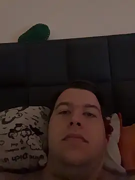 Snapshot of Lars2306 chatting on October 28, 2025, 10:58 am Lars2306 online show from October 28, 2025, 10:58 am