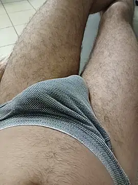 Snapshot of Giacomo-1990 chatting on July 13, 2026, 11:04 pm Giacomo-1990 online show from July 13, 2026, 11:04 pm