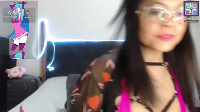 Snapshot of missdiamond2 chatting on September 12, 2025, 9:36 pm missdiamond2 online show from September 12, 2025, 9:36 pm