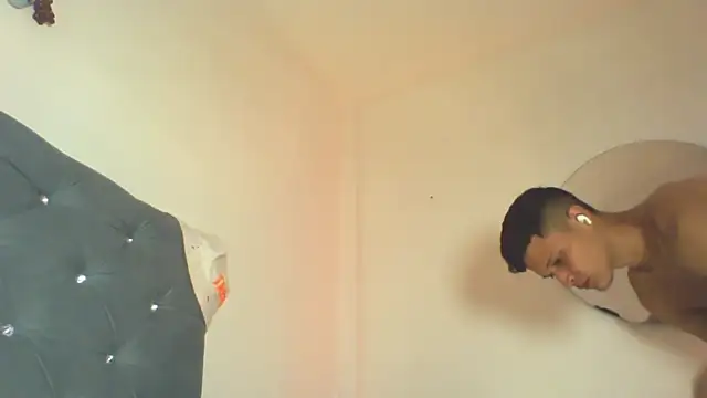 Twinkcock22 online show from September 22, 2025, 8:48 pm