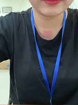 PhuongNhi21 online show from October 16, 2025, 2:09 am