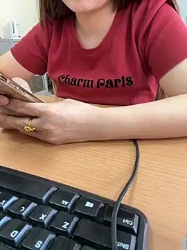 PhuongNhi21 online show from September 15, 2025, 1:50 am