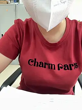 PhuongNhi21 online show from October 6, 2025, 1:07 am