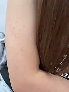 PhuongNhi21 online show from October 10, 2025, 1:45 pm