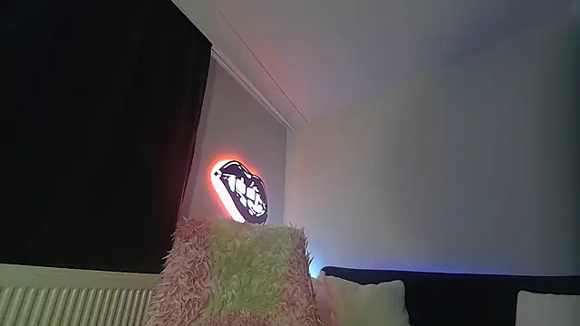 Snapshot of Melisss0404 chatting on October 17, 2025, 9:23 am Melisss0404 online show from October 17, 2025, 9:23 am