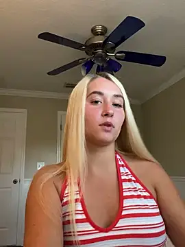 Kaylayoung12 online show from September 15, 2025, 11:05 pm