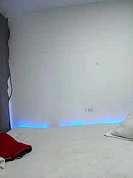 RosenRot07 online show from September 18, 2025, 8:01 pm