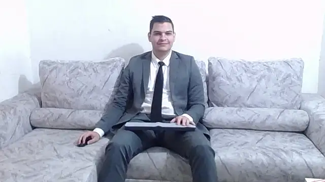 Victor Maitland online show from October 1, 2025, 7:51 pm