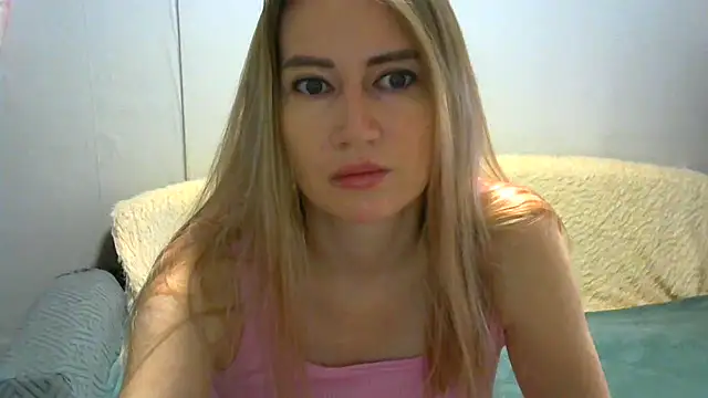 Snapshot of JessFoxxx chatting on October 9, 2025, 4:02 am JessFoxxx online show from October 9, 2025, 4:02 am