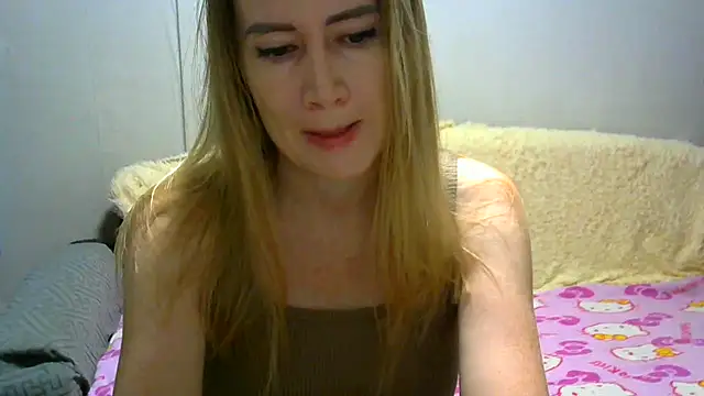 Snapshot of JessFoxxx chatting on September 29, 2025, 4:19 am JessFoxxx online show from September 29, 2025, 4:19 am