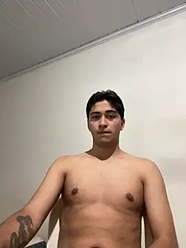 Tavinho067 online show from May 28, 2026, 11:54 pm