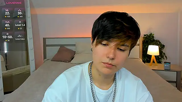 CharlieeAdams online show from September 13, 2025, 10:48 am
