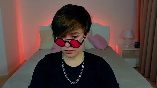 CharlieeAdams online show from September 16, 2025, 10:49 am